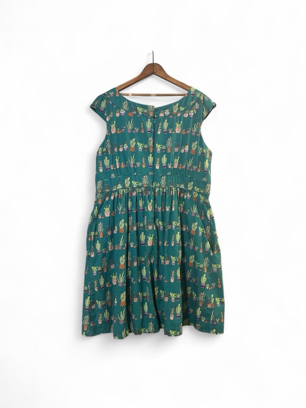 Modcloth Emily Fin Dress Day After Cactus Green Multicolor A-Line Cap Sleeve 2X - Picture 5 of 8